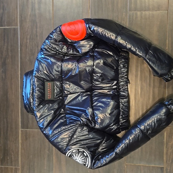 Cosarrtts Collection Black Cropped Puffer Jacket Sz M NWOT - Picture 9 of 10